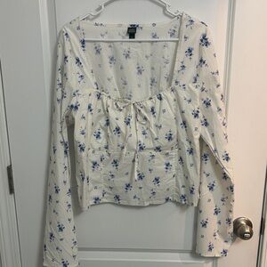 Wild Fable Ivory and Blue Floral Blouse